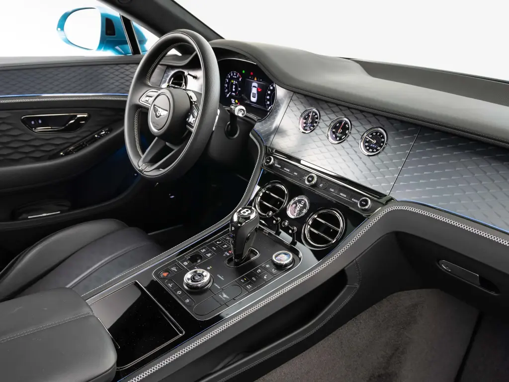 Image for 2026 Continental GT Speed V8 Hybrid at position 2