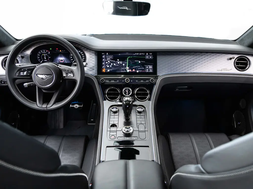 Image for 2026 Continental GT Speed V8 Hybrid at position 4