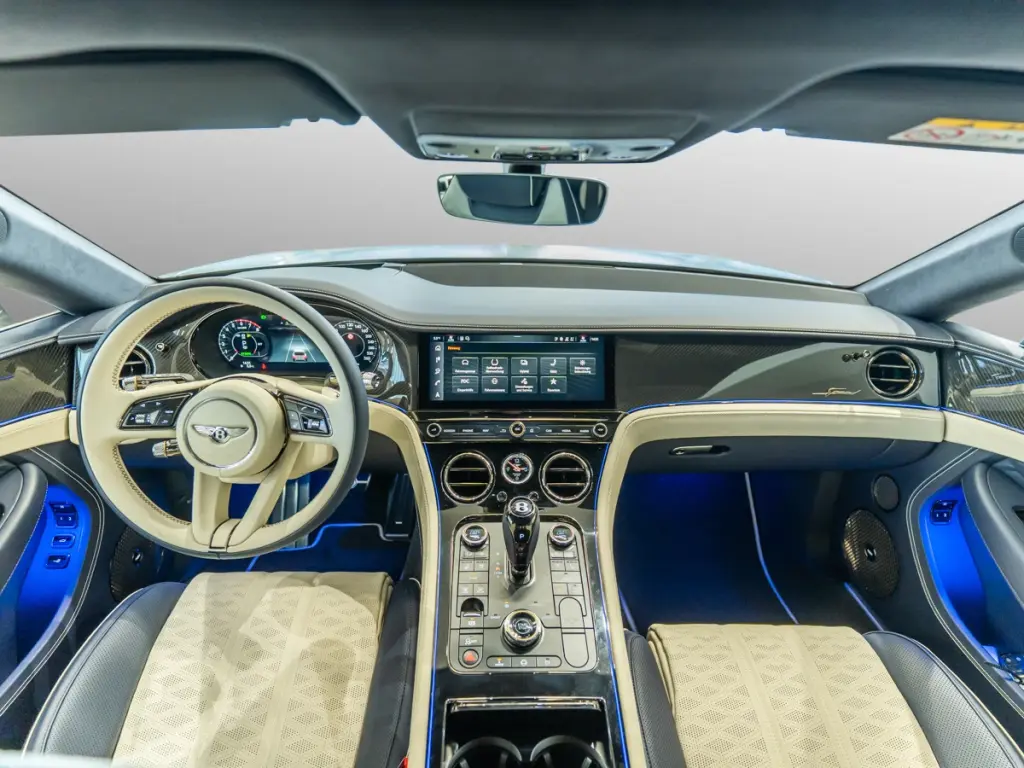 Image for 2026 Continental GT Speed V8 Hybrid at position 4
