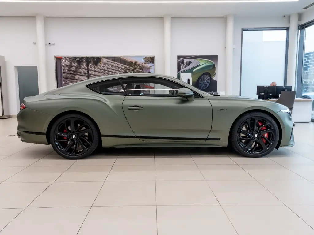 Image for 2026 Continental GT Speed V8 Hybrid at position 5