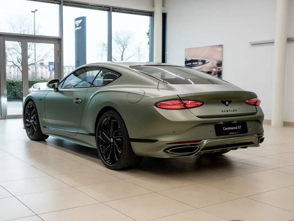 Image for 2026 Continental GT Speed V8 Hybrid at position 3