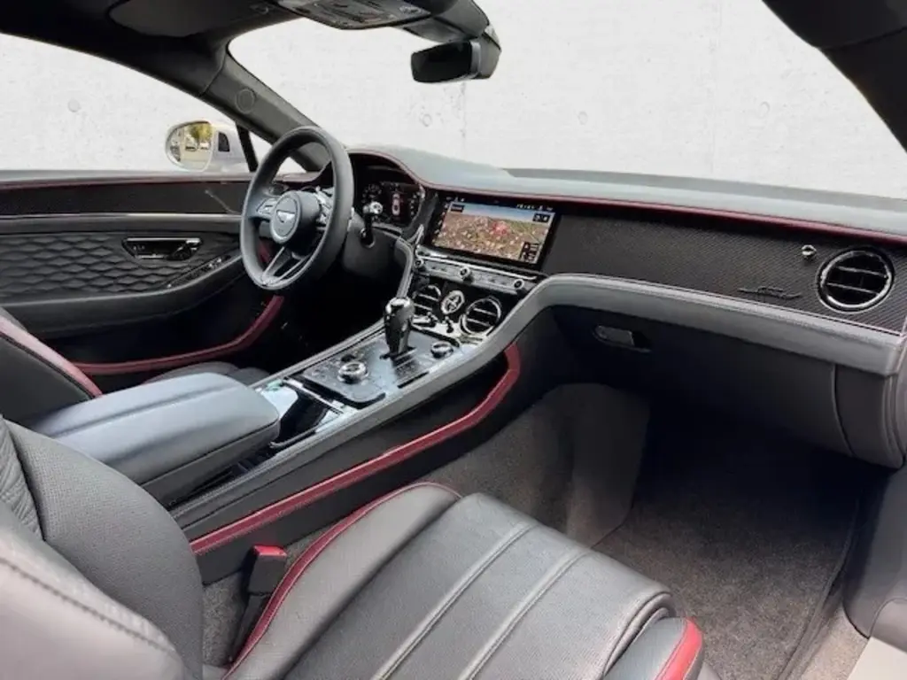 Image for 2026 Continental GT Speed V8 Hybrid at position 2