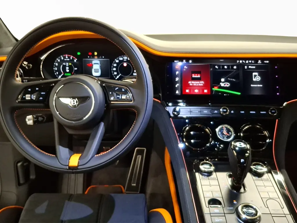 Image for 2026 Continental GT Speed V8 Hybrid at position 4