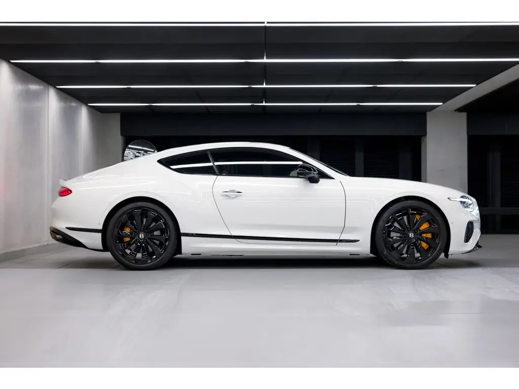 Image for 2026 Continental GT V8 Hybrid at position 5