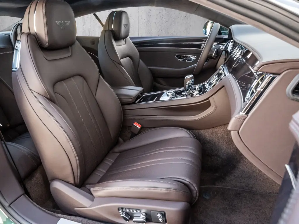 Image for 2026 Continental GT V8 Hybrid at position 2