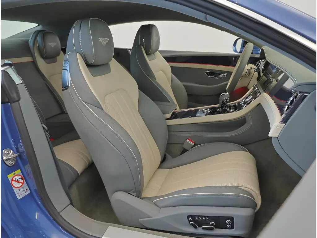 Image for 2026 Continental GT V8 Hybrid at position 2