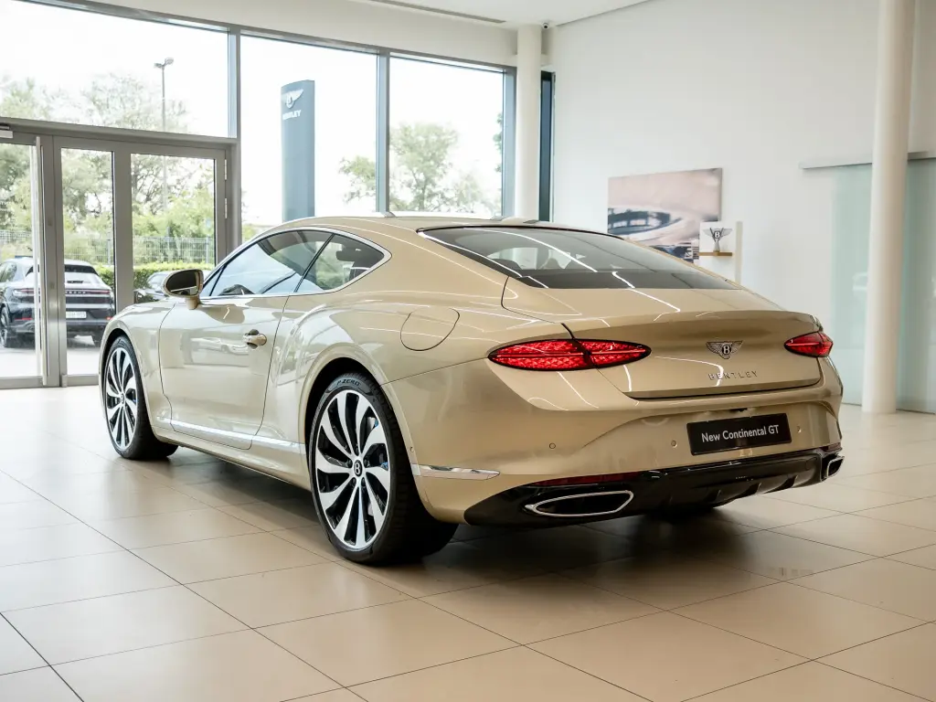 Image for 2026 Continental GT V8 Hybrid at position 3
