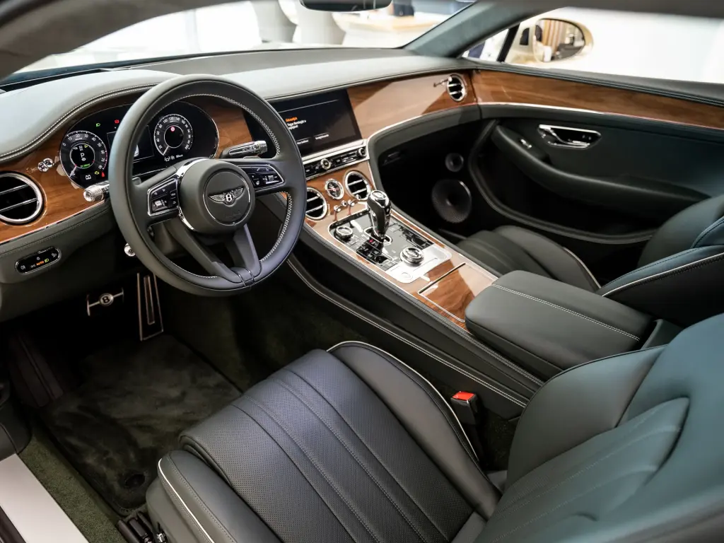 Image for 2026 Continental GT V8 Hybrid at position 2