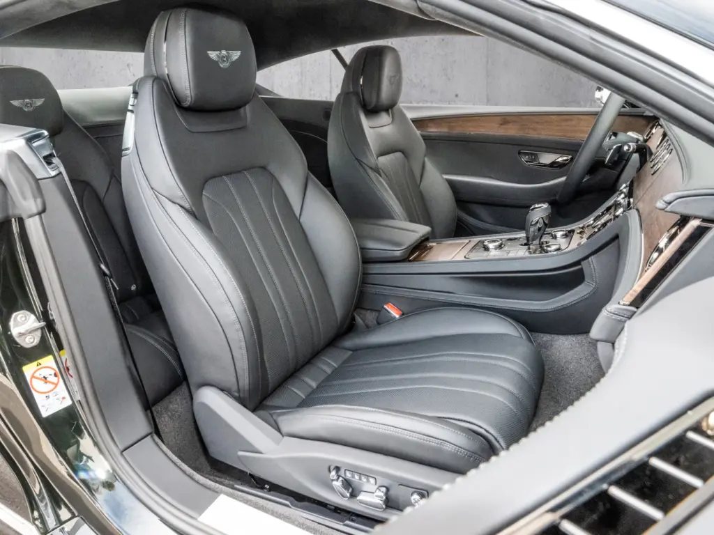 Image for 2026 Continental GT V8 Hybrid at position 2