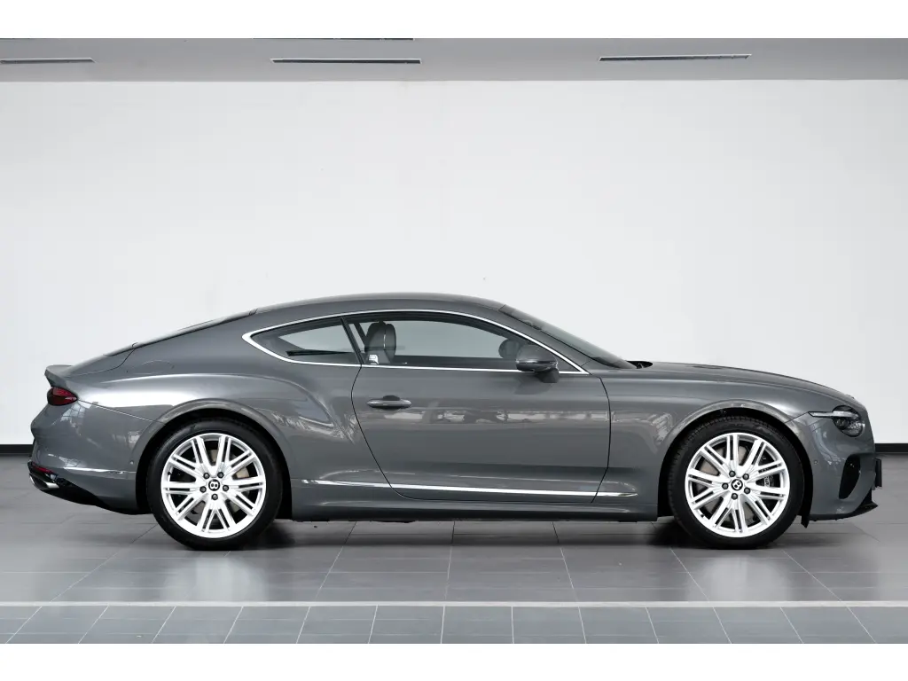 Image for 2026 Continental GT V8 Hybrid at position 5