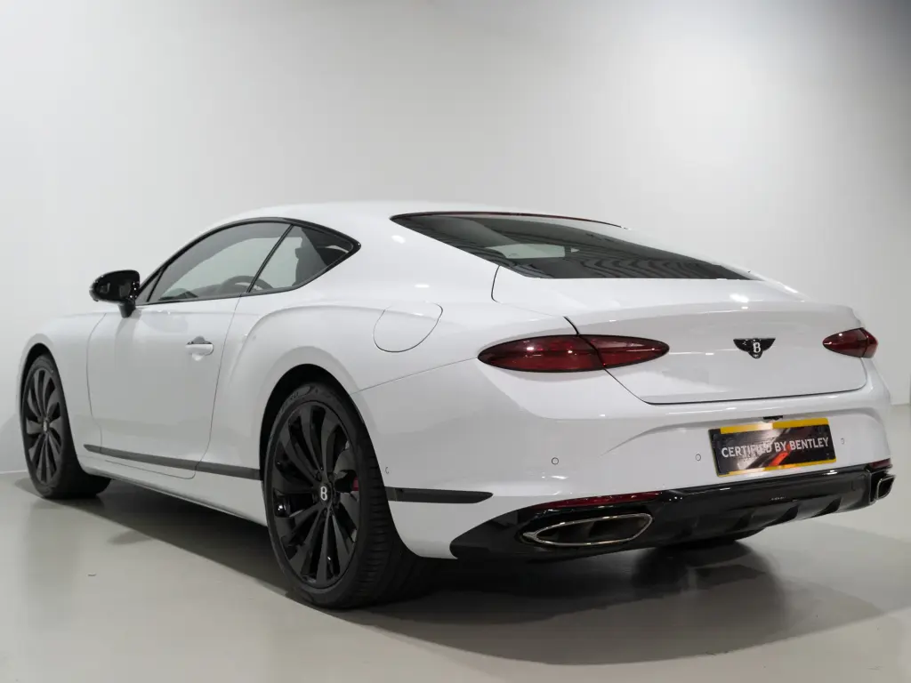 Image for 2026 Continental GT V8 Hybrid at position 3