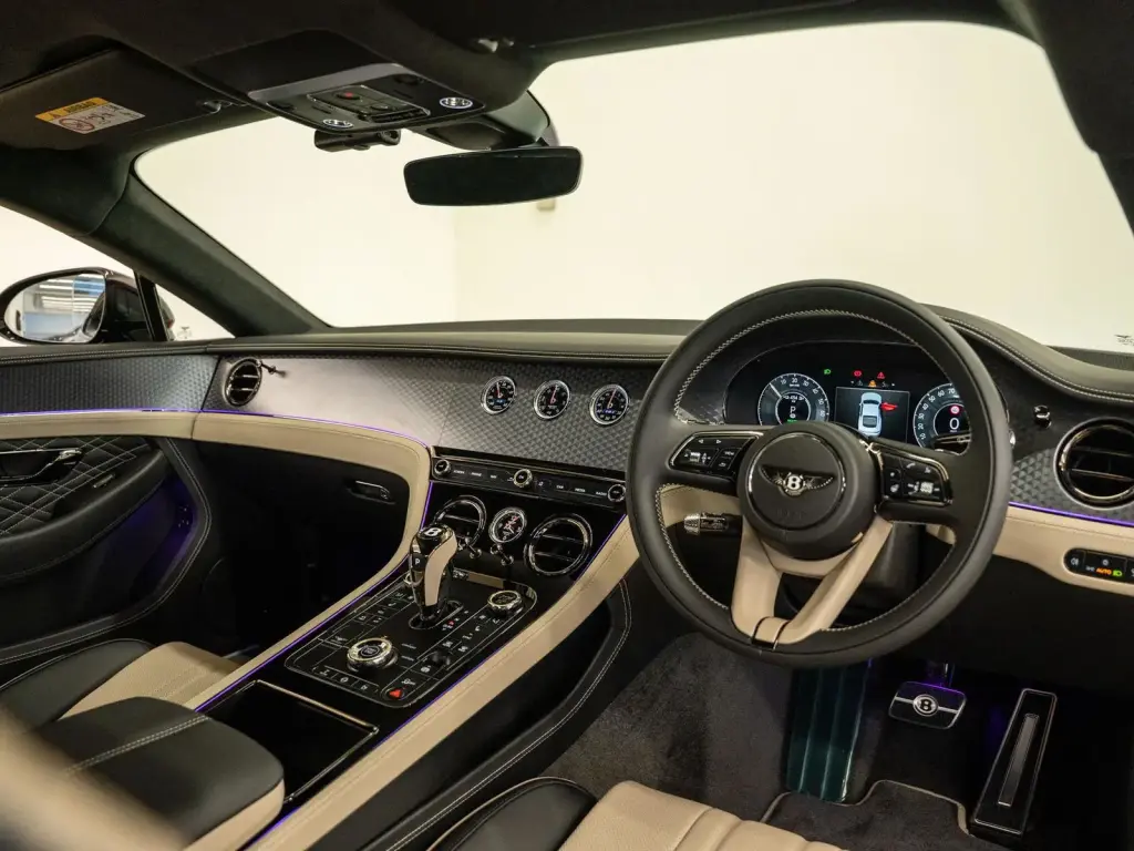 Image for 2026 Continental GT V8 Hybrid at position 4