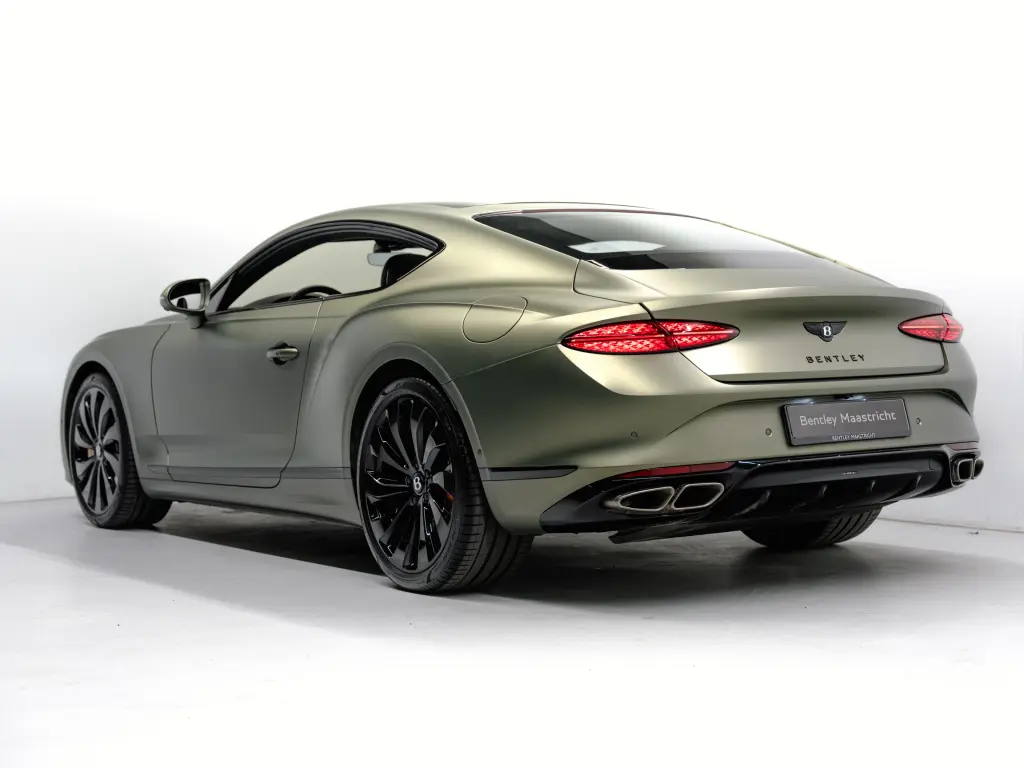 Image for 2026 Continental GT V8 Hybrid at position 3