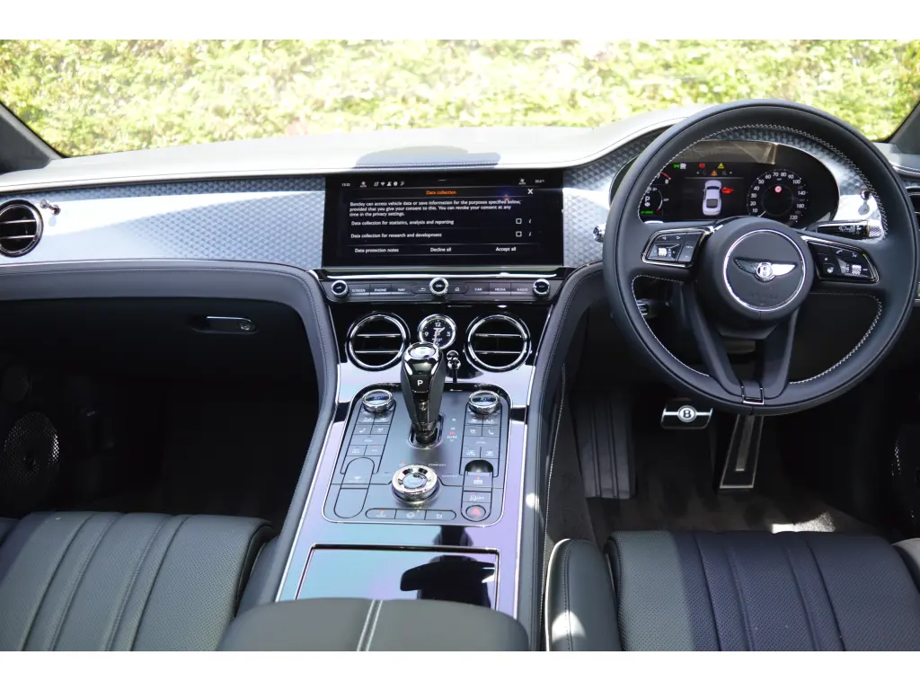 Image for 2026 Continental GT V8 Hybrid at position 4