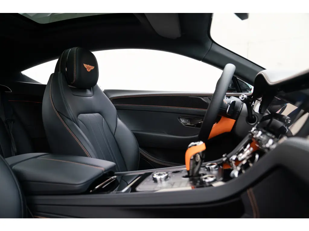 Image for 2026 Continental GT V8 Hybrid at position 2