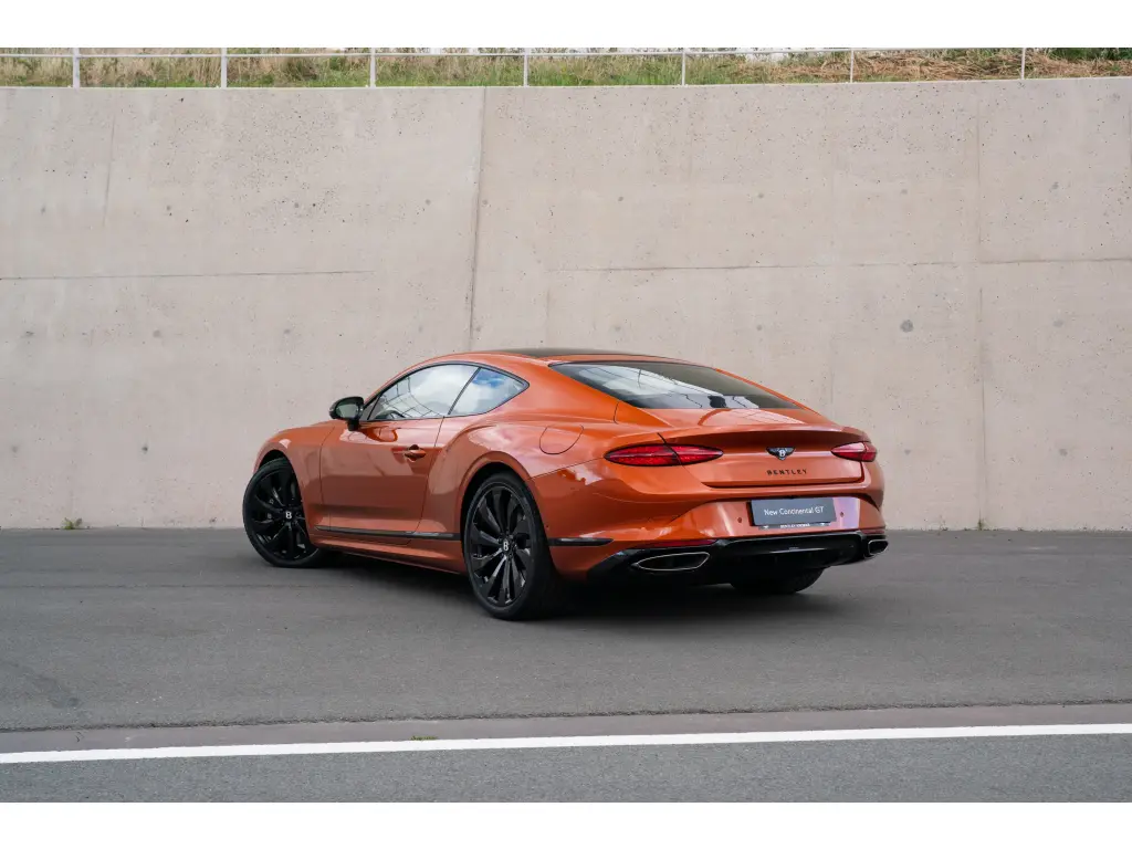 Image for 2026 Continental GT V8 Hybrid at position 3