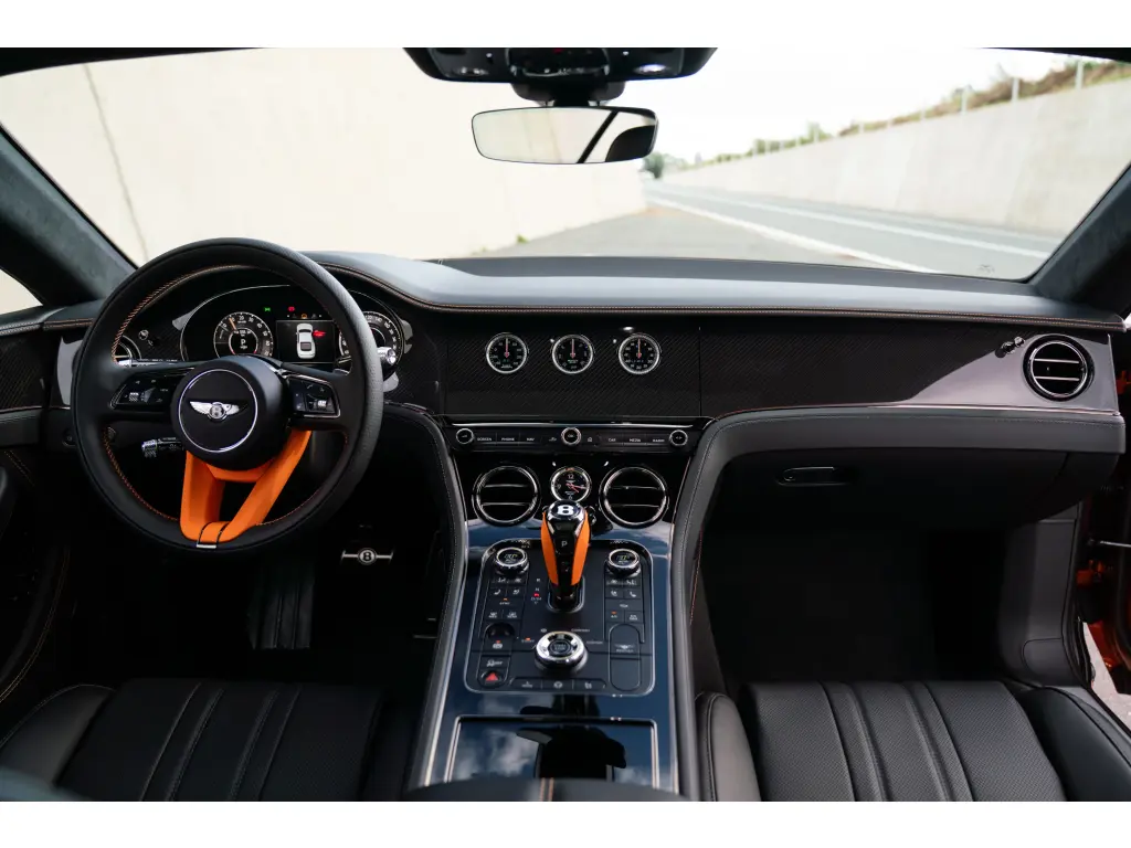 Image for 2026 Continental GT V8 Hybrid at position 4