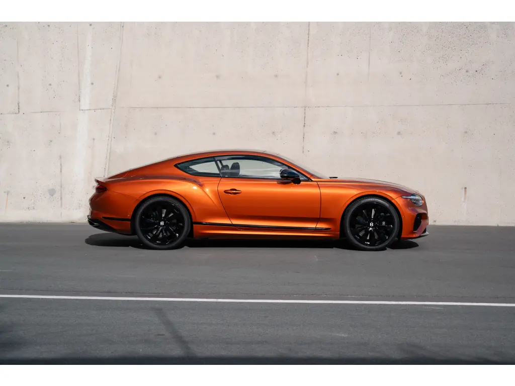 Image for 2026 Continental GT V8 Hybrid at position 5