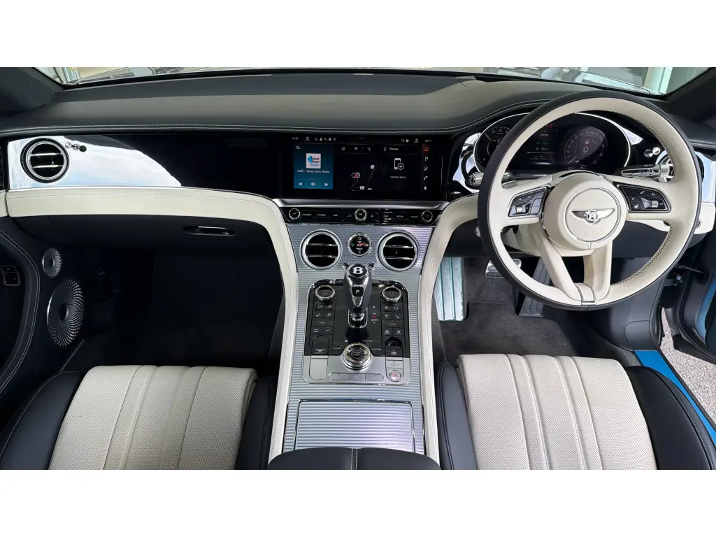 Image for 2026 Continental GT V8 Hybrid at position 4
