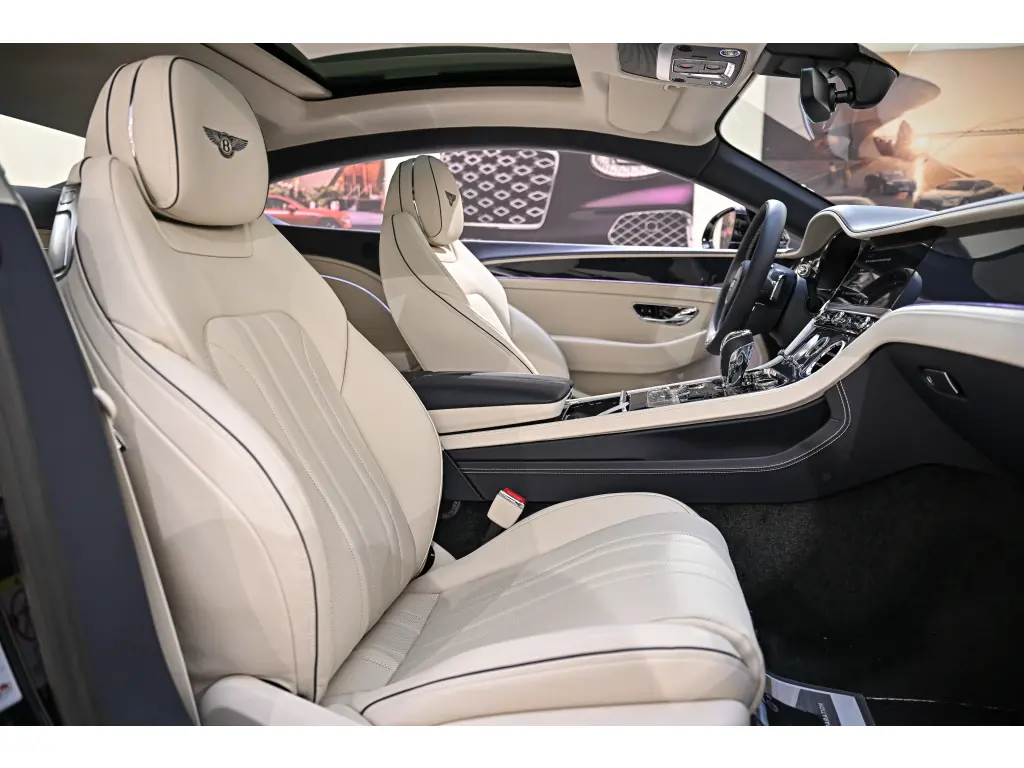 Image for 2026 Continental GT V8 Hybrid at position 2
