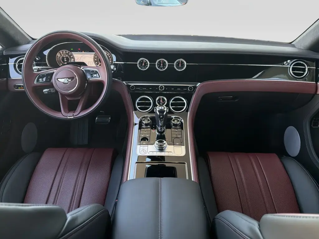 Image for 2026 Continental GT V8 Hybrid at position 4