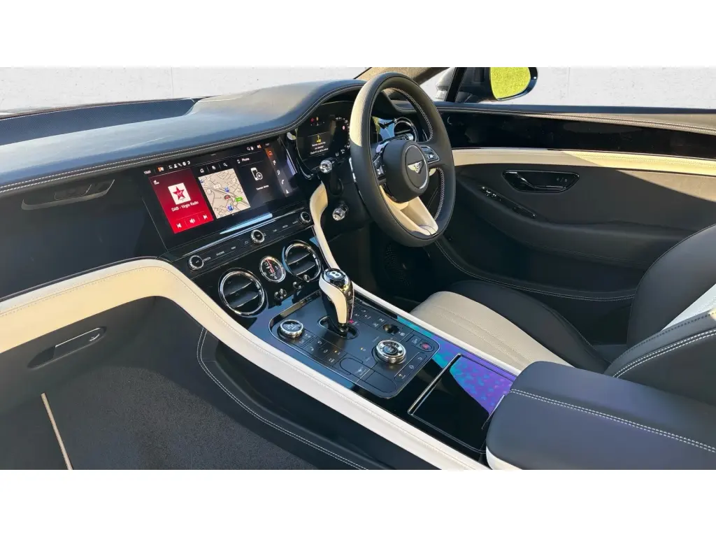 Image for 2026 Continental GT V8 Hybrid at position 2