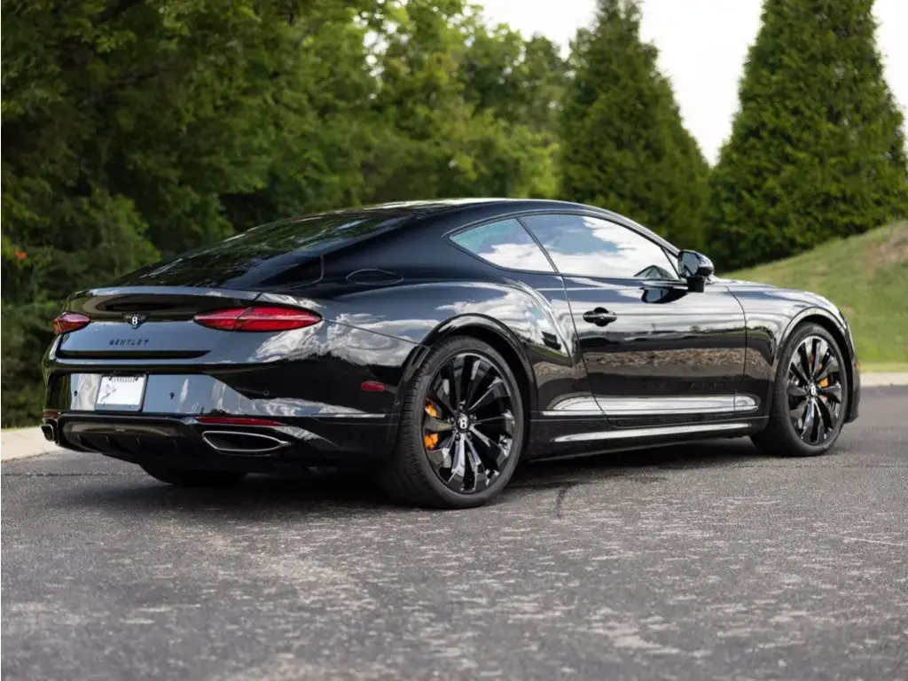 Image for 2026 Continental GT V8 Hybrid at position 3