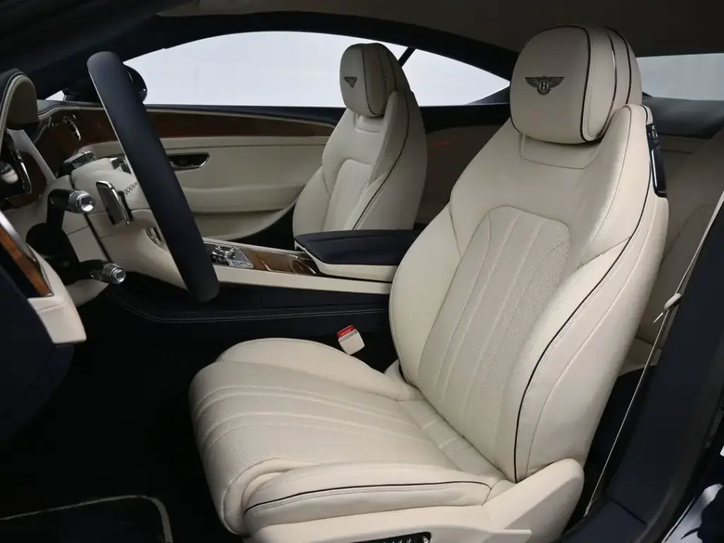 Image for 2026 Continental GT V8 Hybrid at position 2