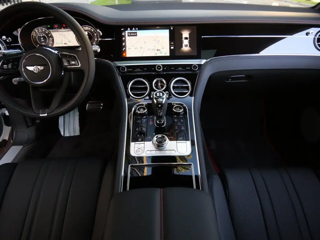 Image for 2026 Continental GT V8 Hybrid at position 4