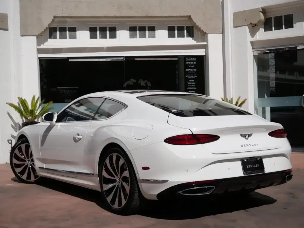 Image for 2026 Continental GT V8 Hybrid at position 3
