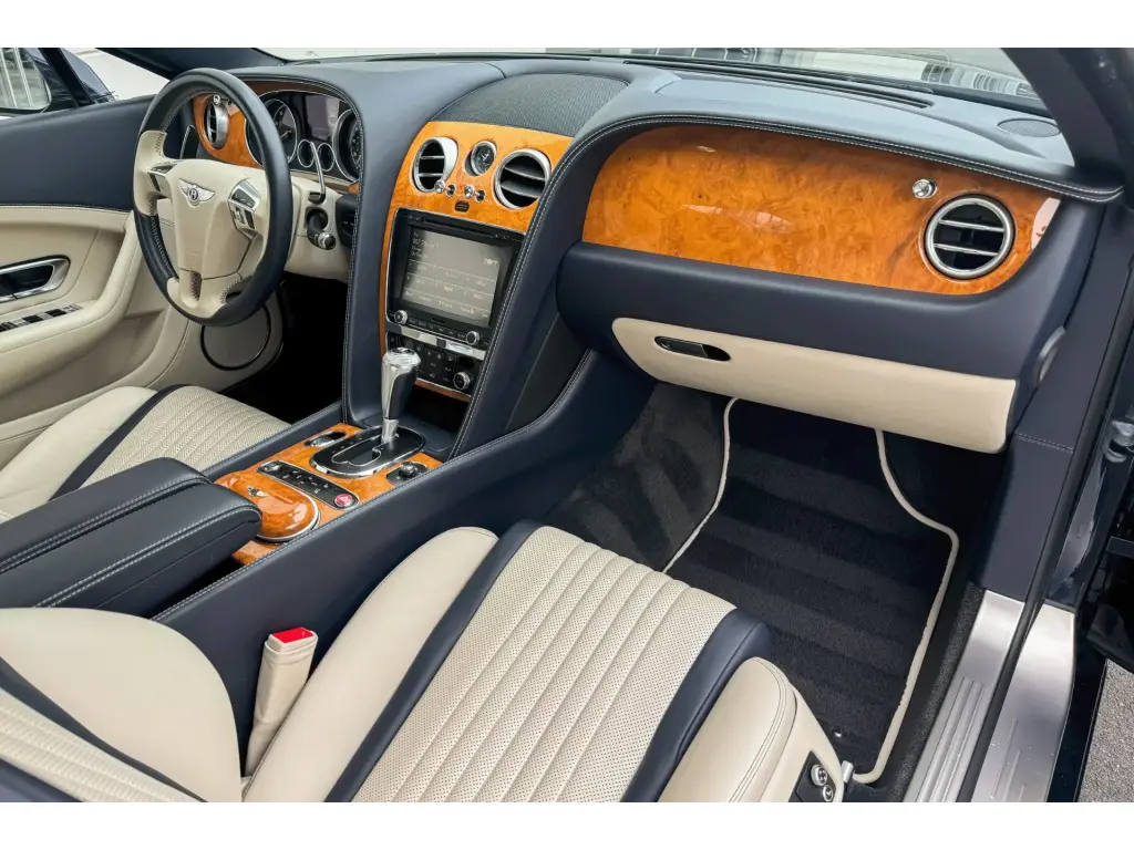 Image for 2017 Continental GT V8 at position 2