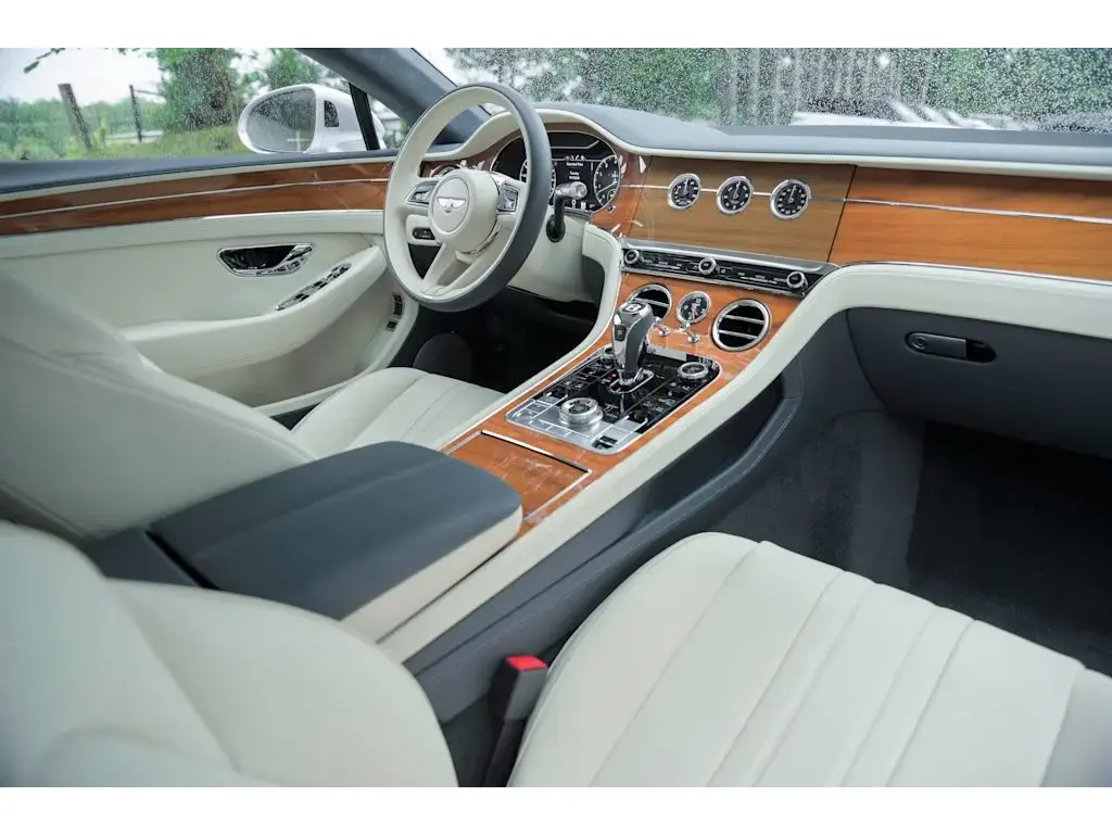 Image for 2021 Continental GT V8 at position 2