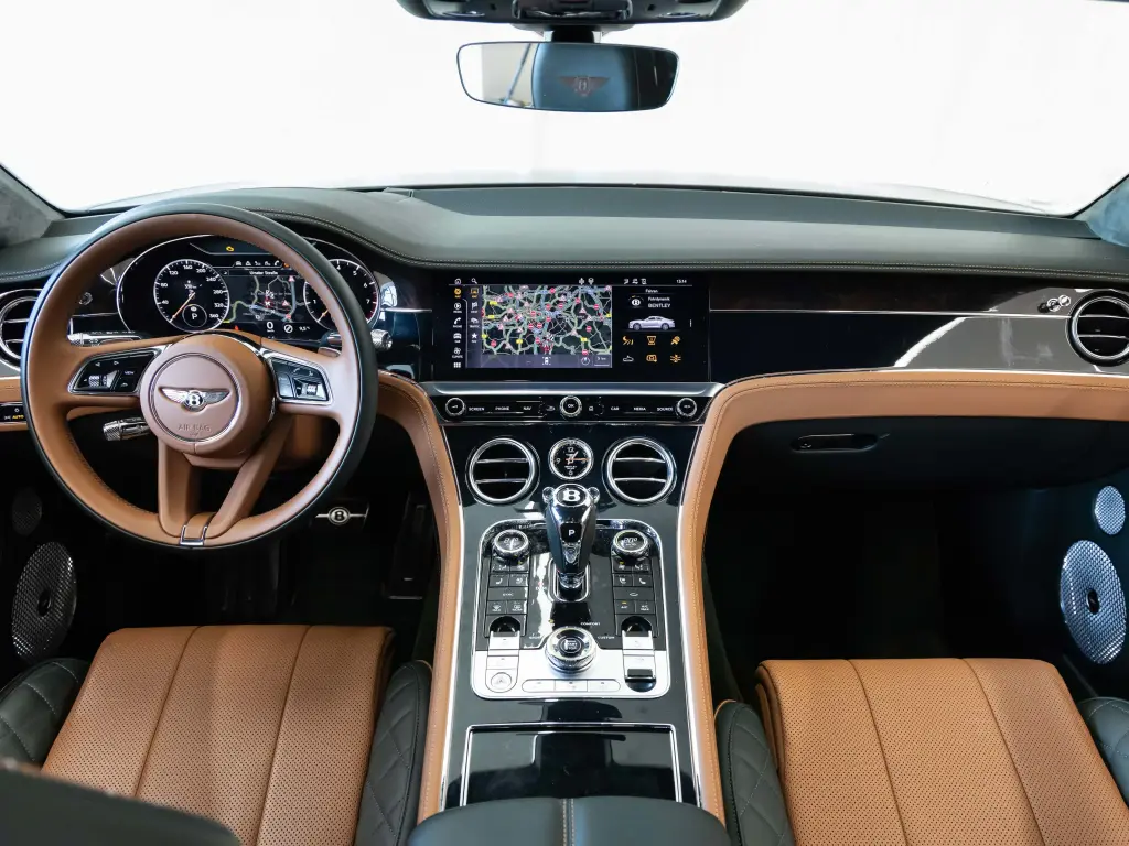 2022 Continental GT V8 vehicle image