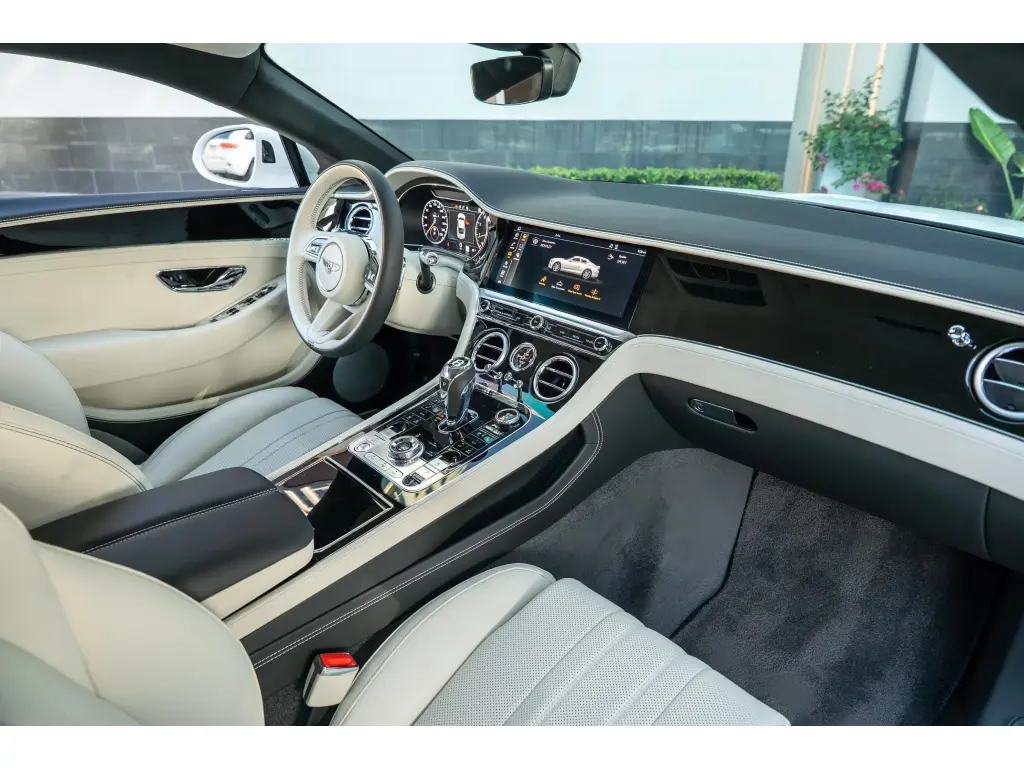Image for 2023 Continental GT V8 at position 2