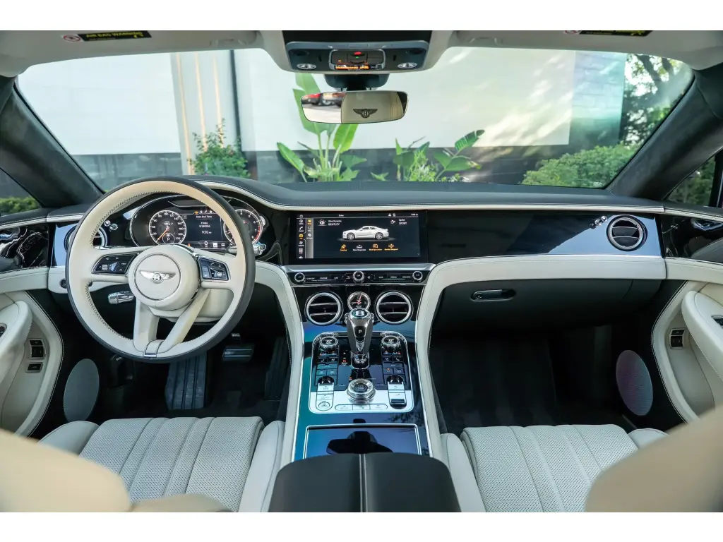 Image for 2023 Continental GT V8 at position 4