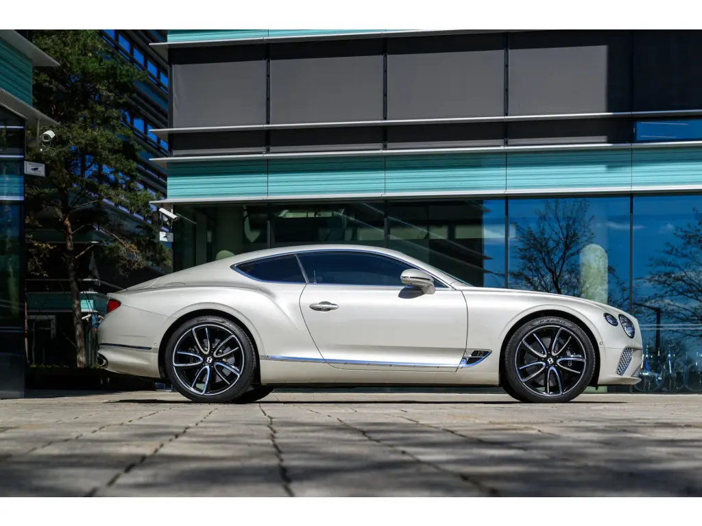 Image for 2019 Continental GT W12 at position 5