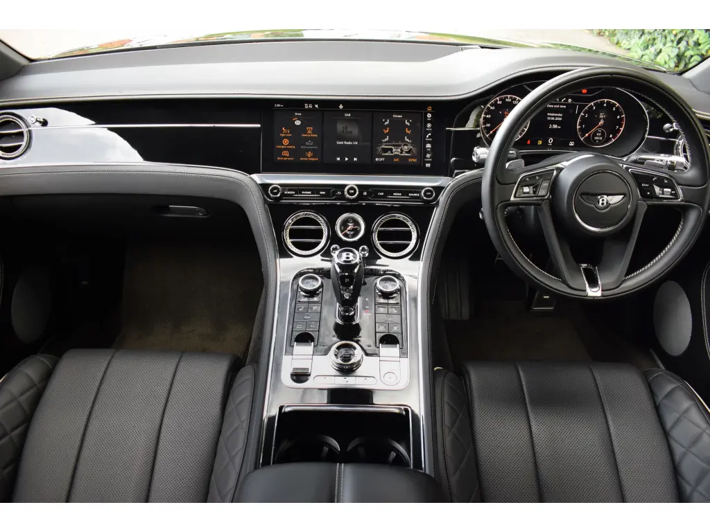Image for 2019 Continental GT W12 at position 4