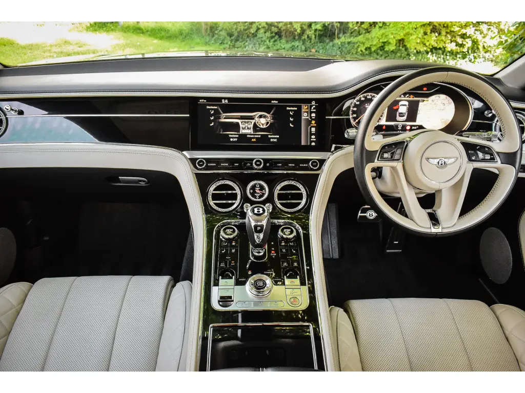 Image for 2019 Continental GT W12 at position 4