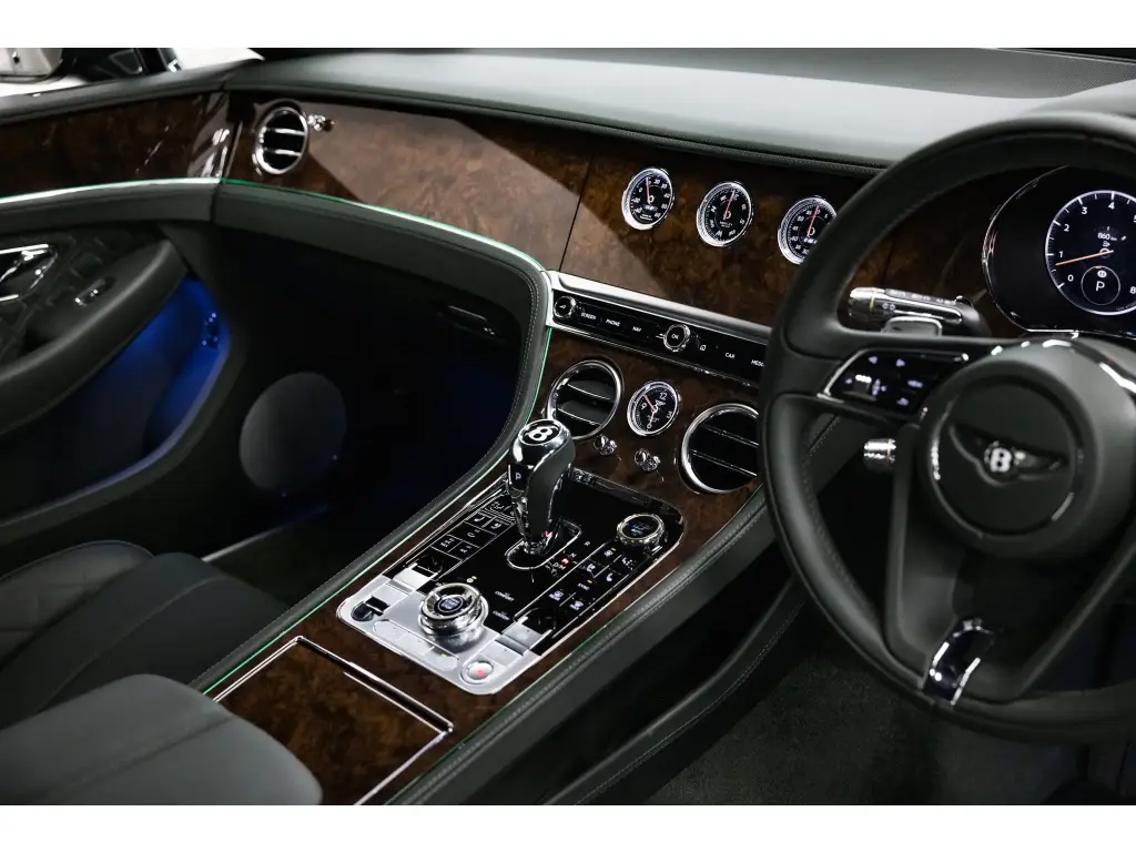 Image for 2020 Continental GT W12 at position 4