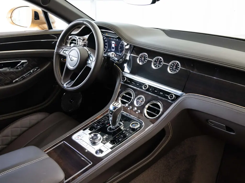 2020 Continental GT W12 vehicle image