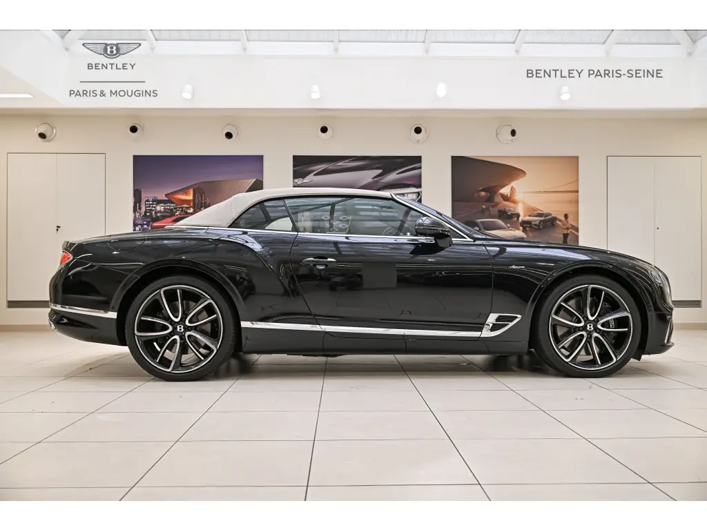 Image for 2023 Continental GTC Azure V8 at position 5