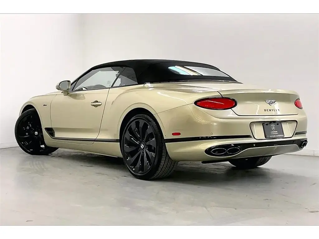 Image for 2024 Continental GTC Azure V8 at position 5