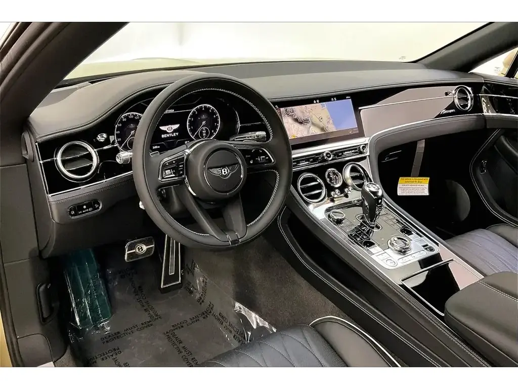 Image for 2024 Continental GTC Azure V8 at position 4