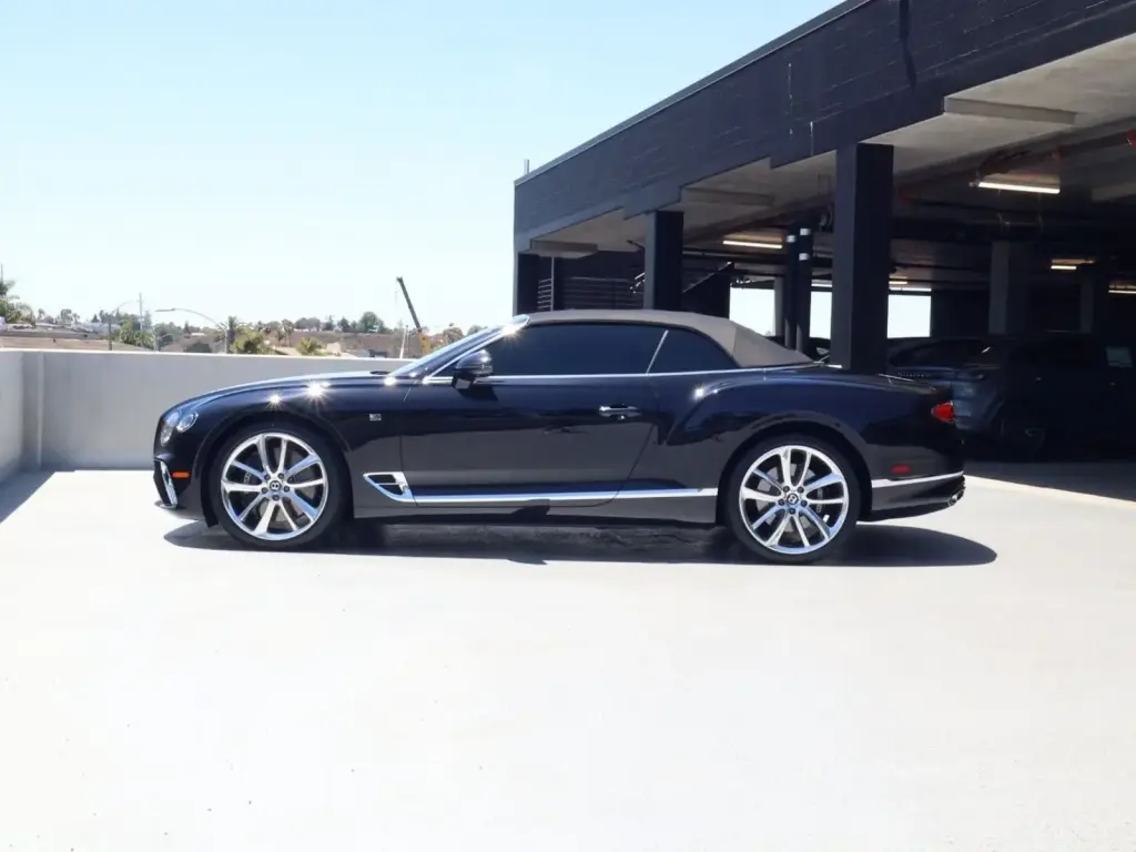 Image for 2020 Continental GTC First Edition V8 at position 5