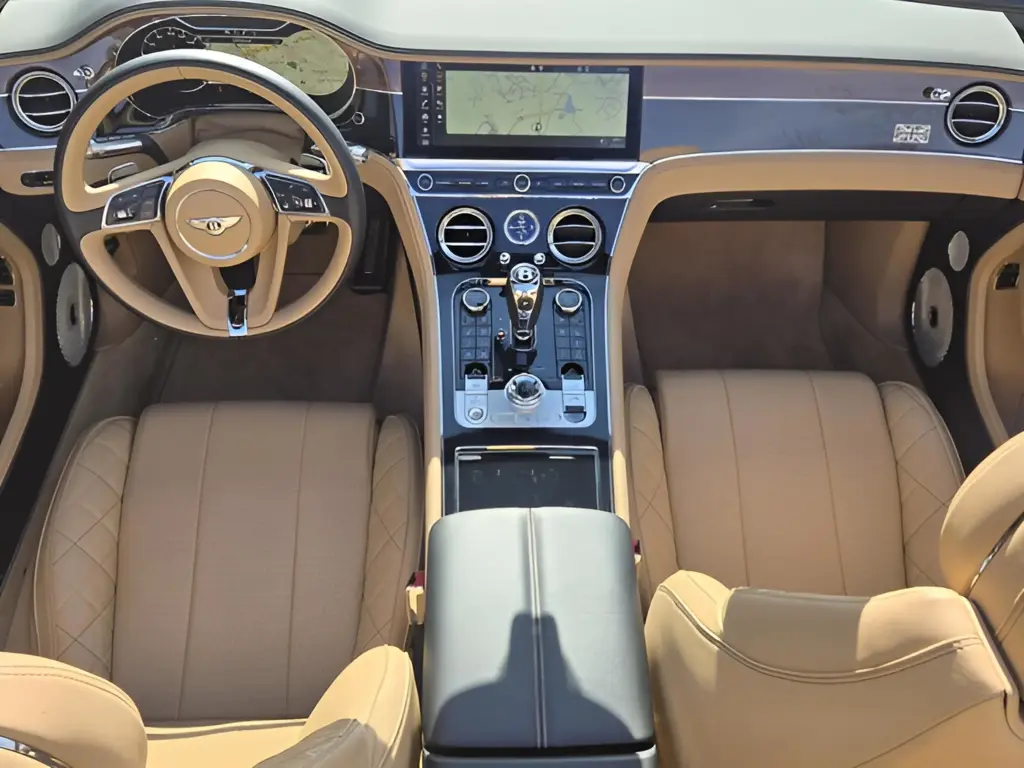 Image for 2020 Continental GTC First Edition V8 at position 4