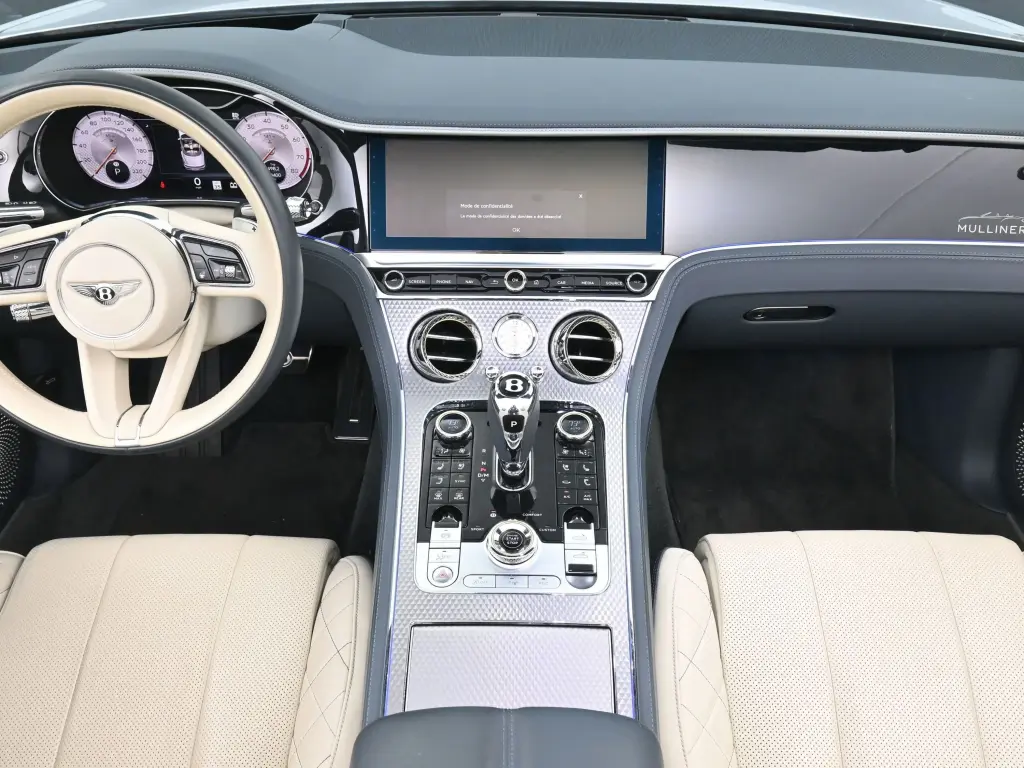 Image for 2022 Continental GTC Mulliner V8 at position 4