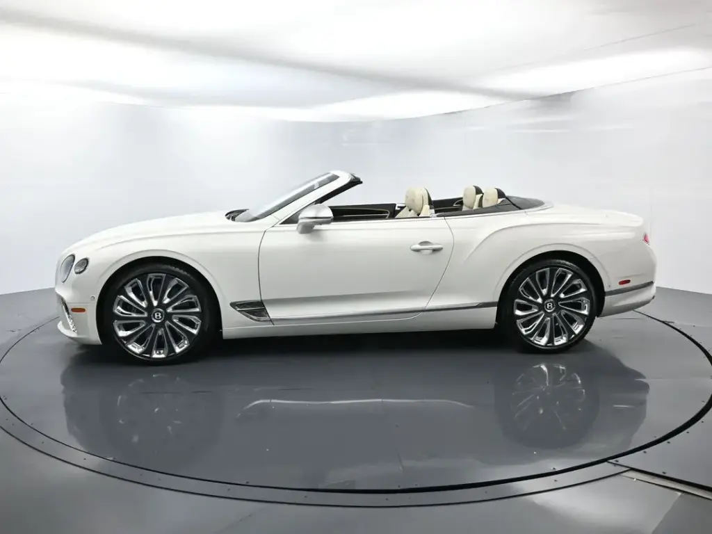 Image for 2023 Continental GTC Mulliner V8 at position 5