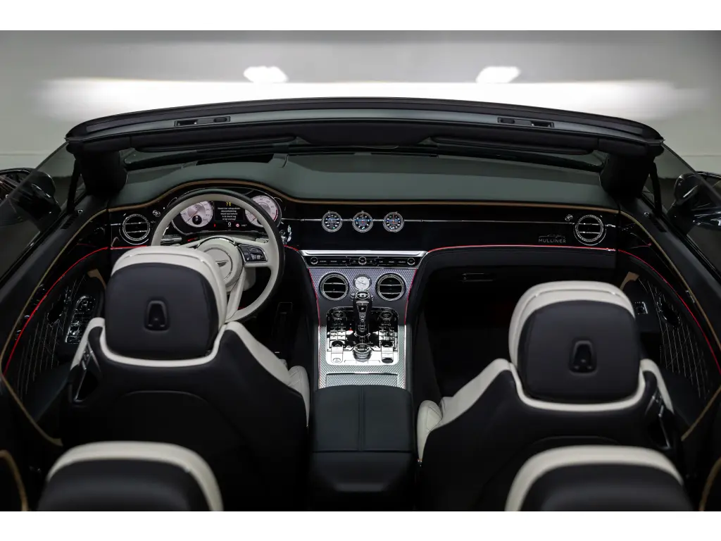 Image for 2023 Continental GTC Mulliner V8 at position 4