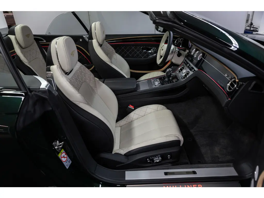 Image for 2023 Continental GTC Mulliner V8 at position 2