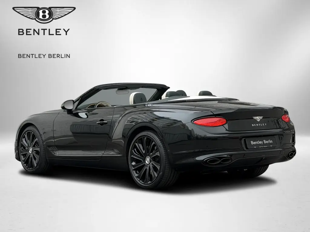Image for 2024 Continental GTC Mulliner V8 at position 3